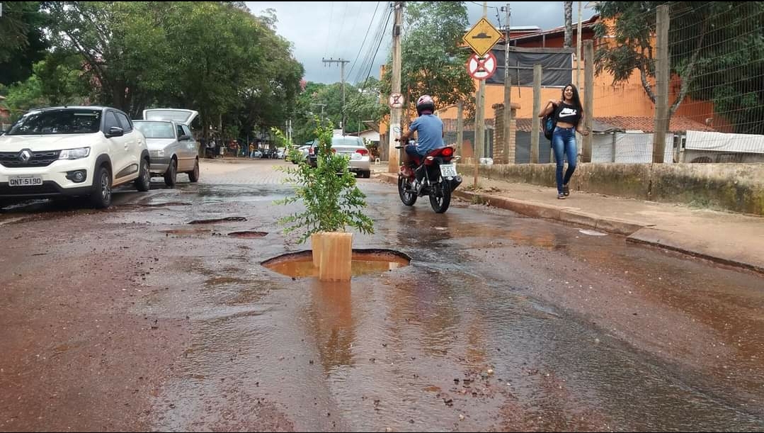 Moradores de Casa Branca cobram manutenção de vias